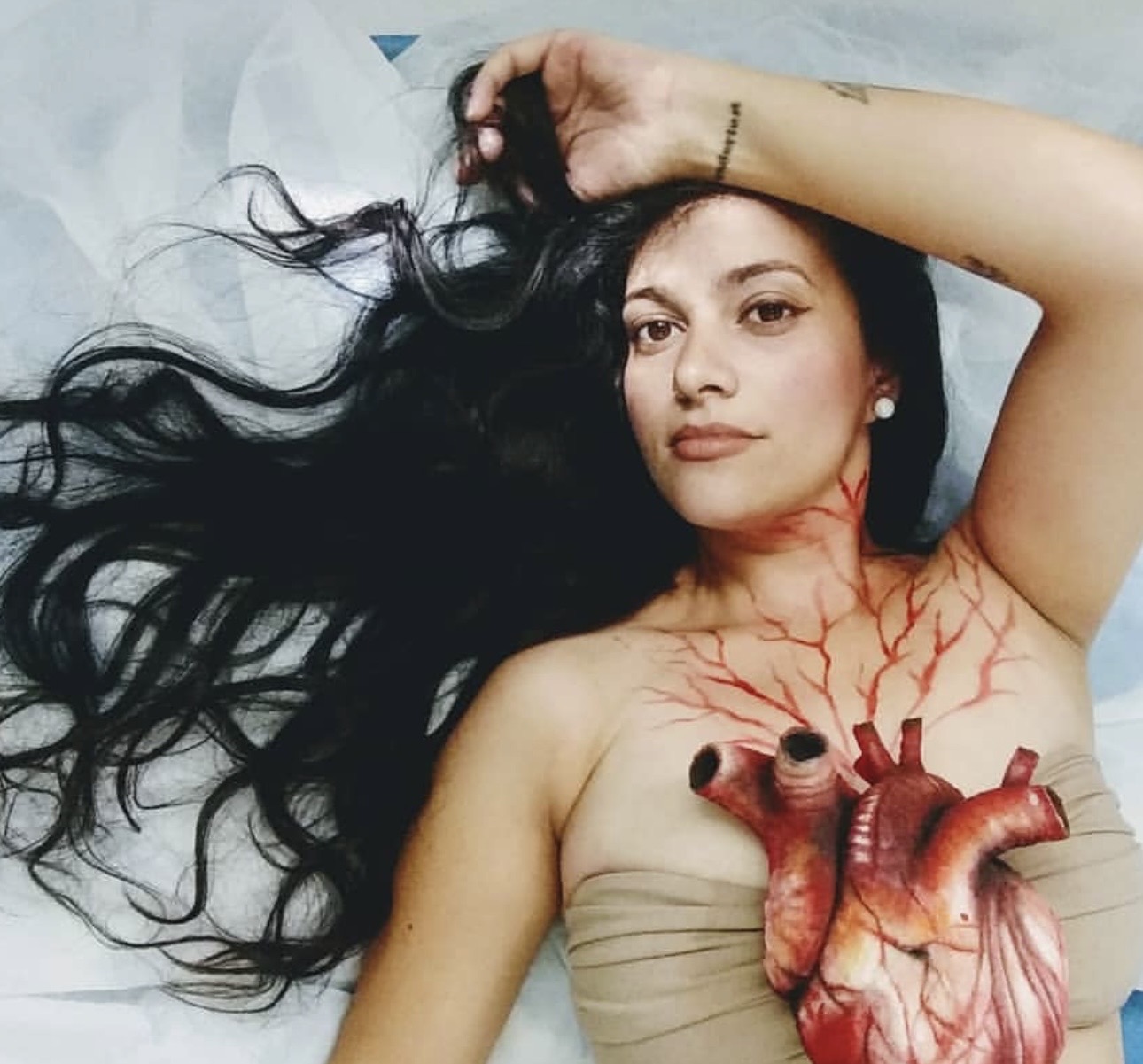 Cris Santos - Artista especializada em realismo e tatuagem feminina em Mogi das Cruzes